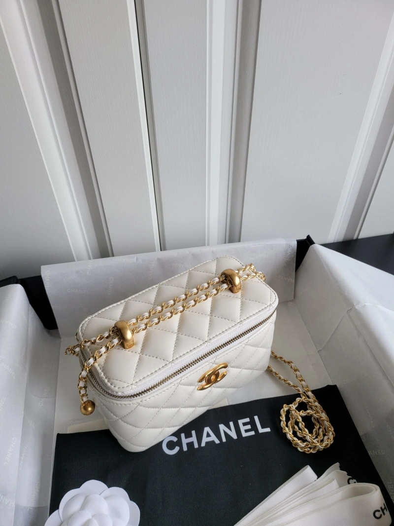 Chanel Cosmetic Bags 4017-0228