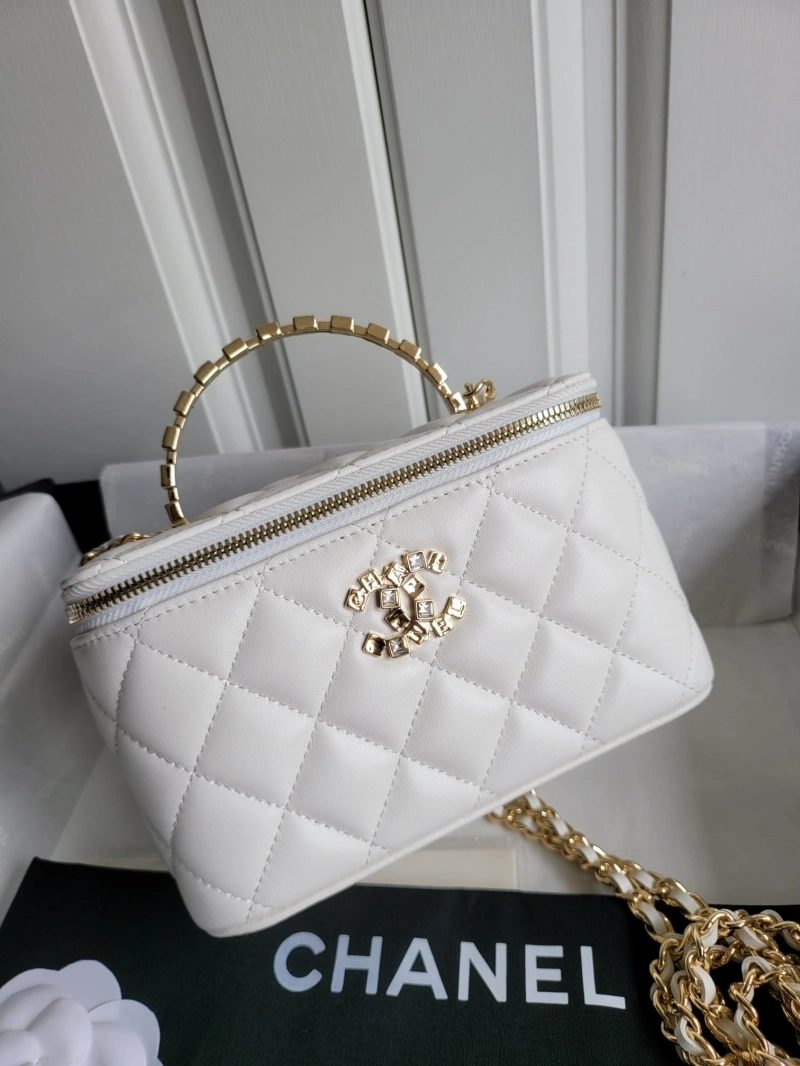 Chanel Cosmetic Bags 4017-0229