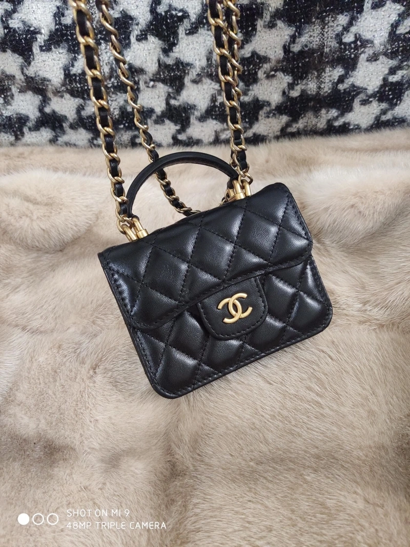 Chanel Cosmetic Bags 4017-0235