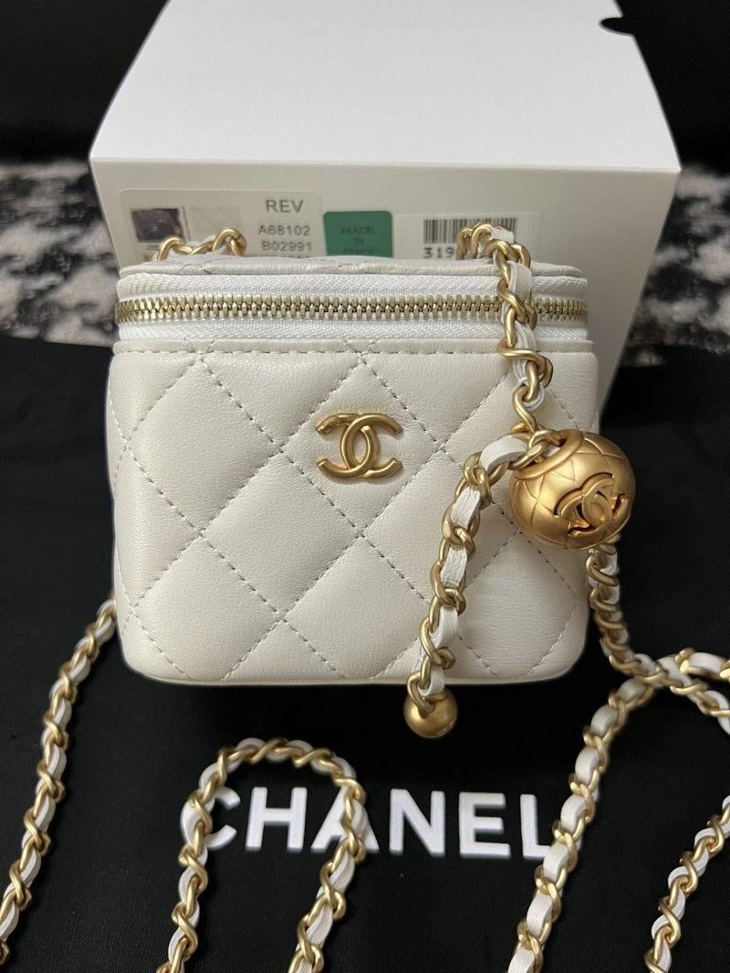 Chanel Cosmetic Bags 4017-0347