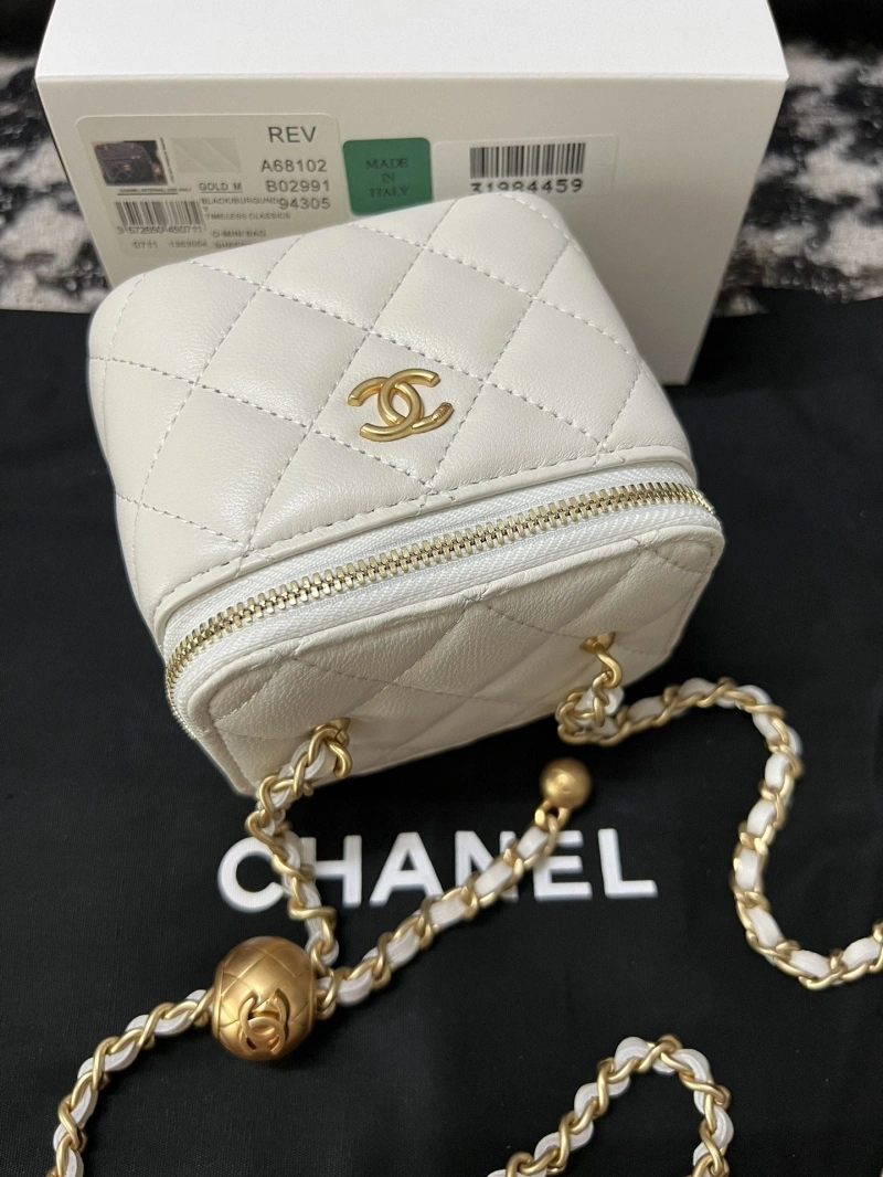 Chanel Cosmetic Bags 4017-0347