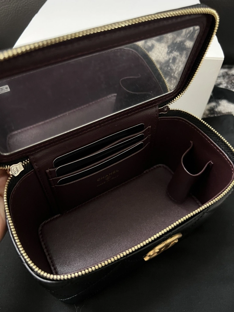 Ch**el cosmetic bags 4017-0352