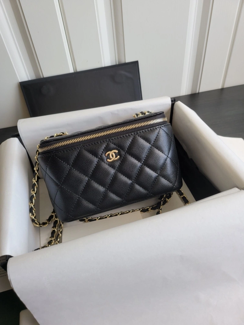 Chanel Cosmetic Bags 4017-0360
