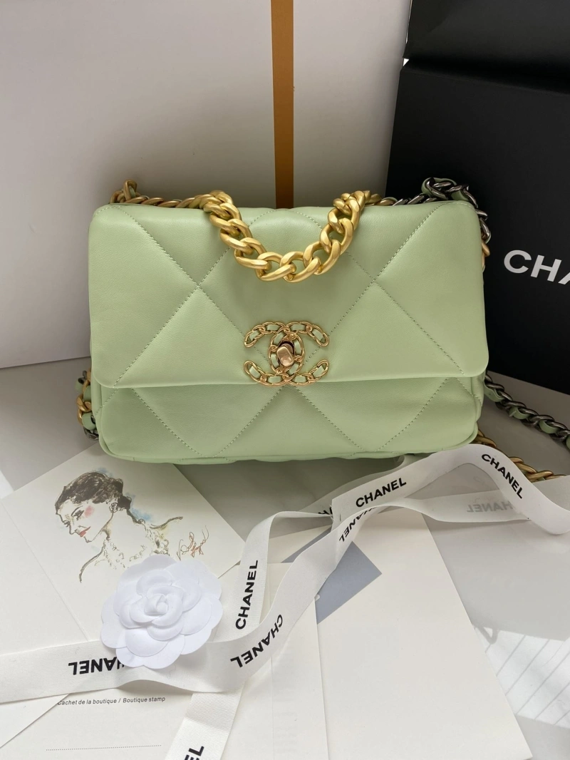 Chanel 19 Bags 4017-0381