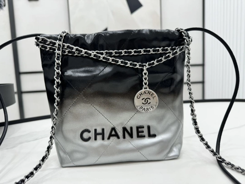 Chanel Shopping Bags 4017-0390