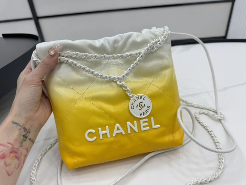 Chanel Shopping Bags 4017-0393