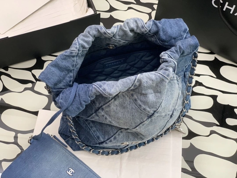 Chanel Shopping Bags 4017-0397