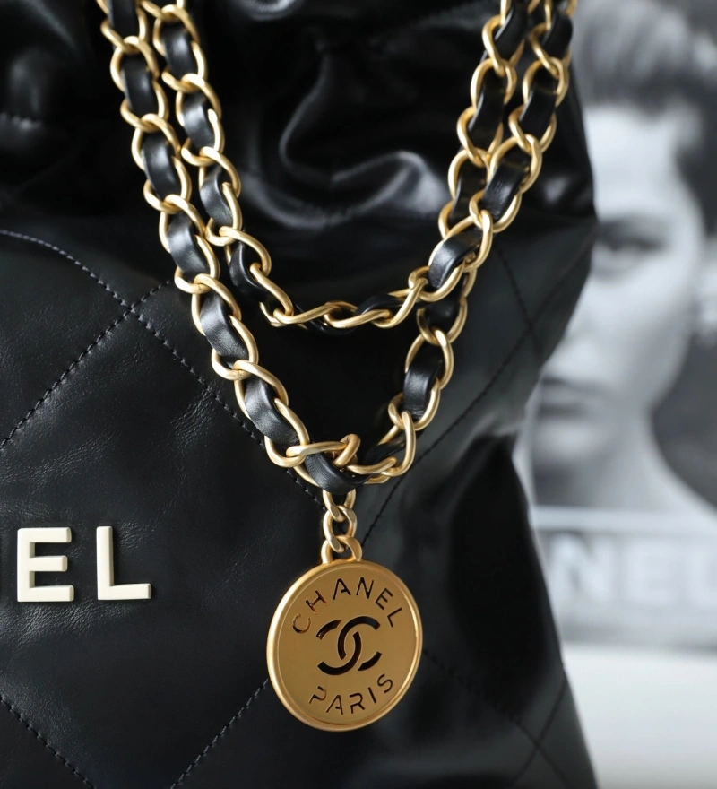 Chanel Shopping Bags 4017-0399