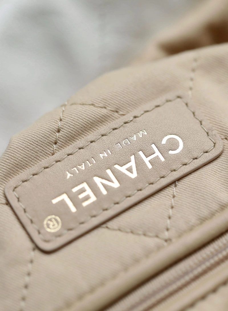 Chanel Shopping Bags 4017-0401