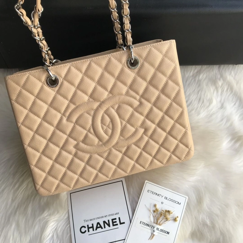 Chanel Shopping Bags 4017-0444