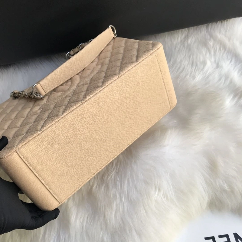 Chanel Shopping Bags 4017-0444