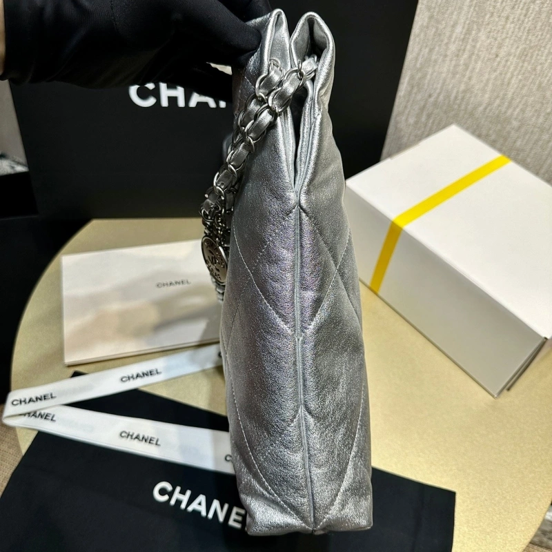 Chanel Shopping Bags 4017-0450
