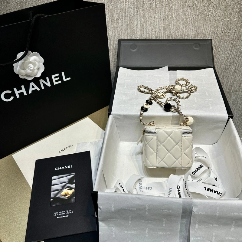 Chanel Cosmetic Bags 4017-0464