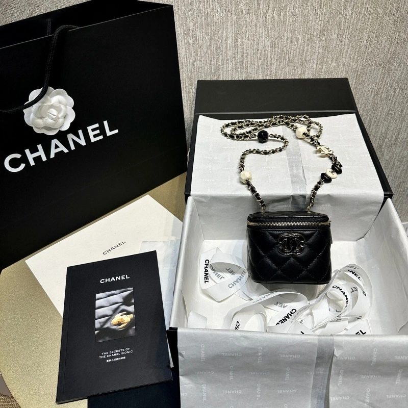 Chanel Cosmetic Bags 4017-0468