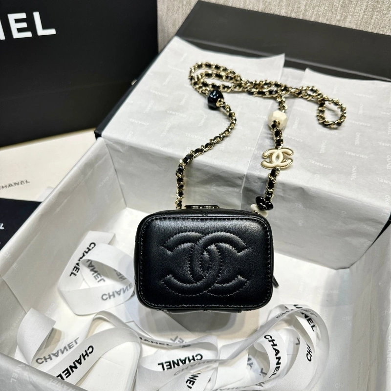 Chanel Cosmetic Bags 4017-0468