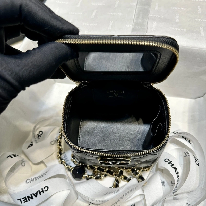 Chanel Cosmetic Bags 4017-0468