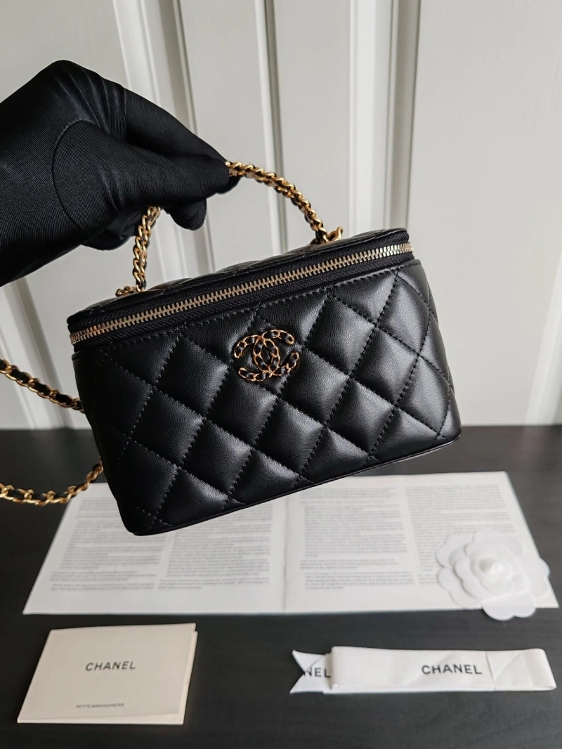 Chanel Cosmetic Bags 4017-0499