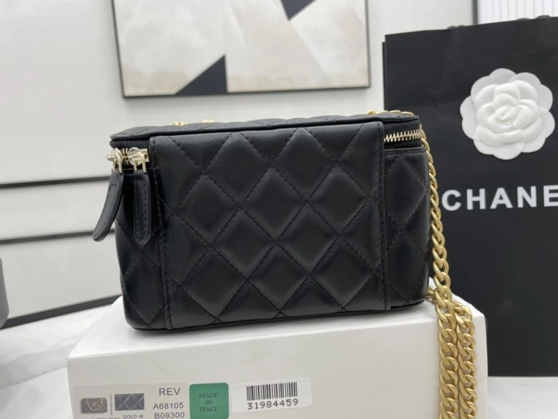 Chanel Cosmetic Bags 4017-0510