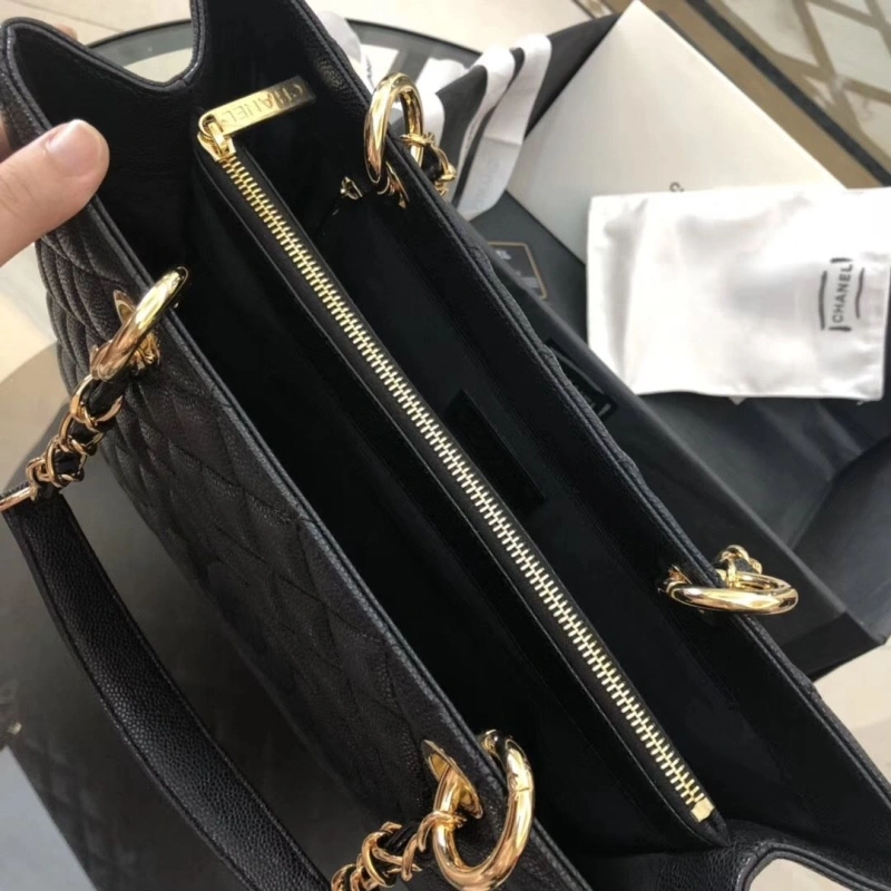 Chanel Shopping Bags 4017-0610