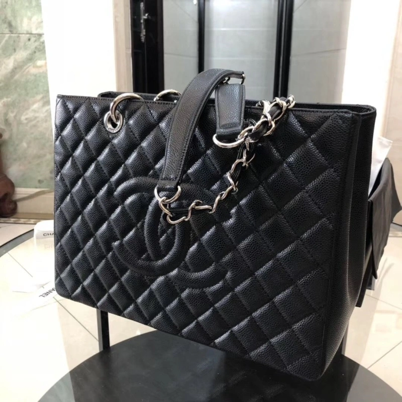 Chanel Shopping Bags 4017-0611