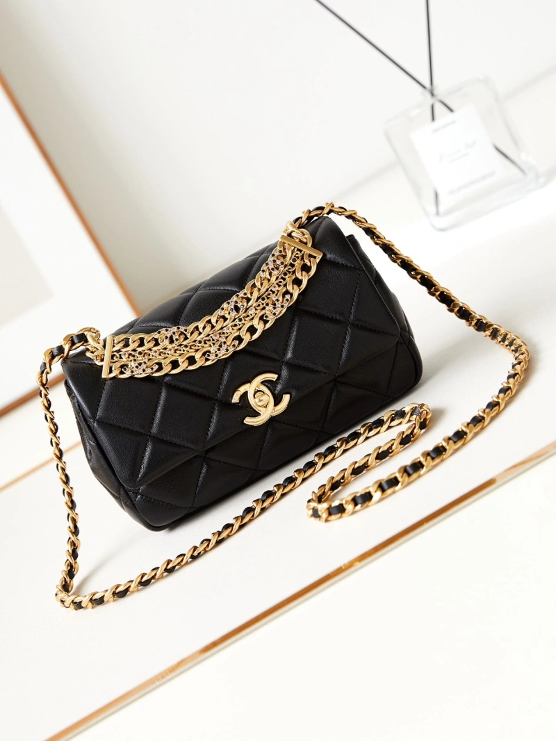 Chanel 19 Bags 4017-0632