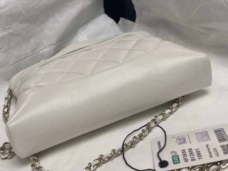 Chanel Shopping Bags 4017-0648