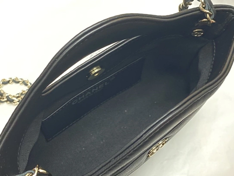 Chanel Shopping Bags 4017-0652