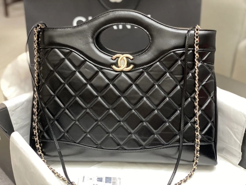 Chanel Shopping Bags 4017-0657