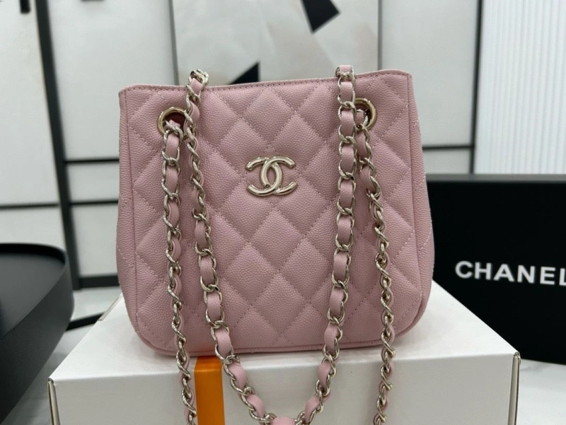 Chanel Shopping Bags 4017-0667
