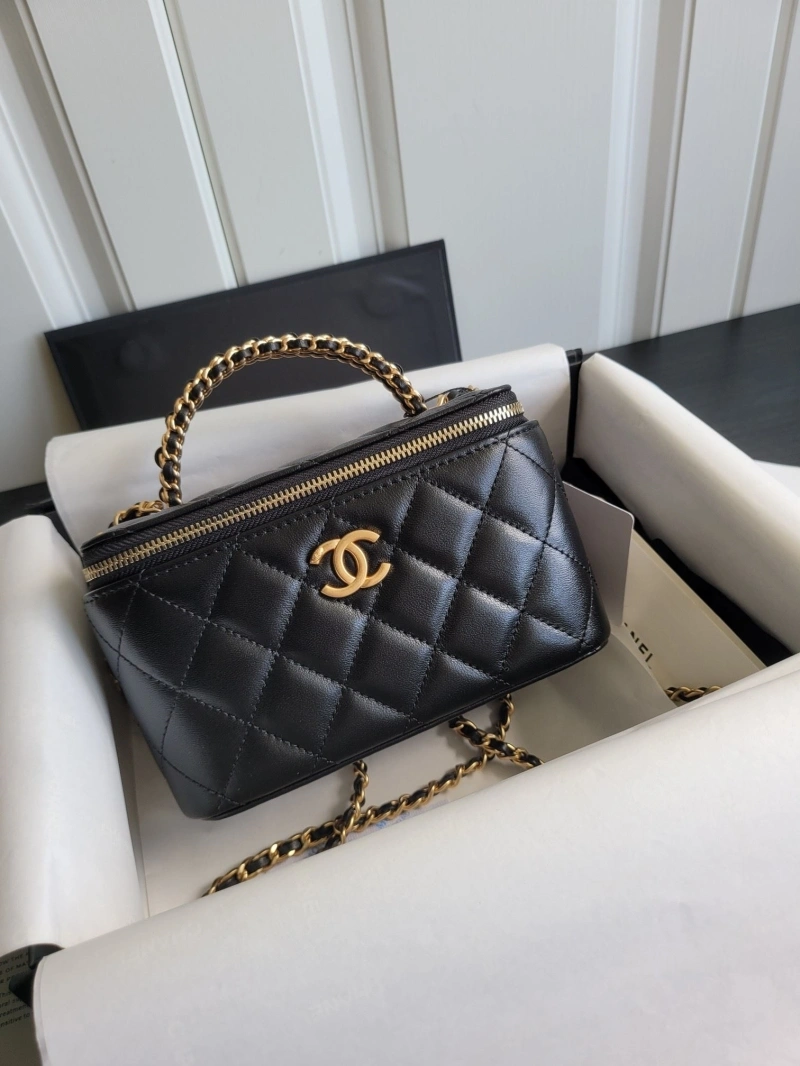 Chanel Cosmetic Bags 4017-0676