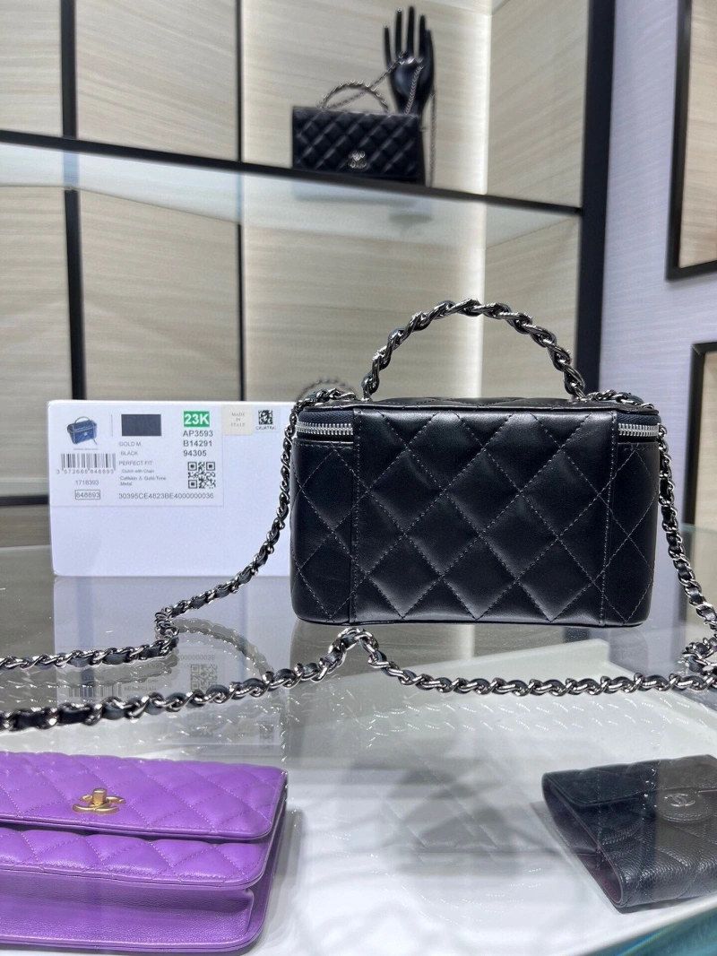 Chanel Cosmetic Bags 4017-0702