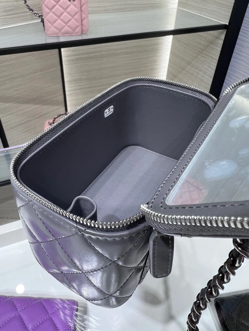 Chanel Cosmetic Bags 4017-0703