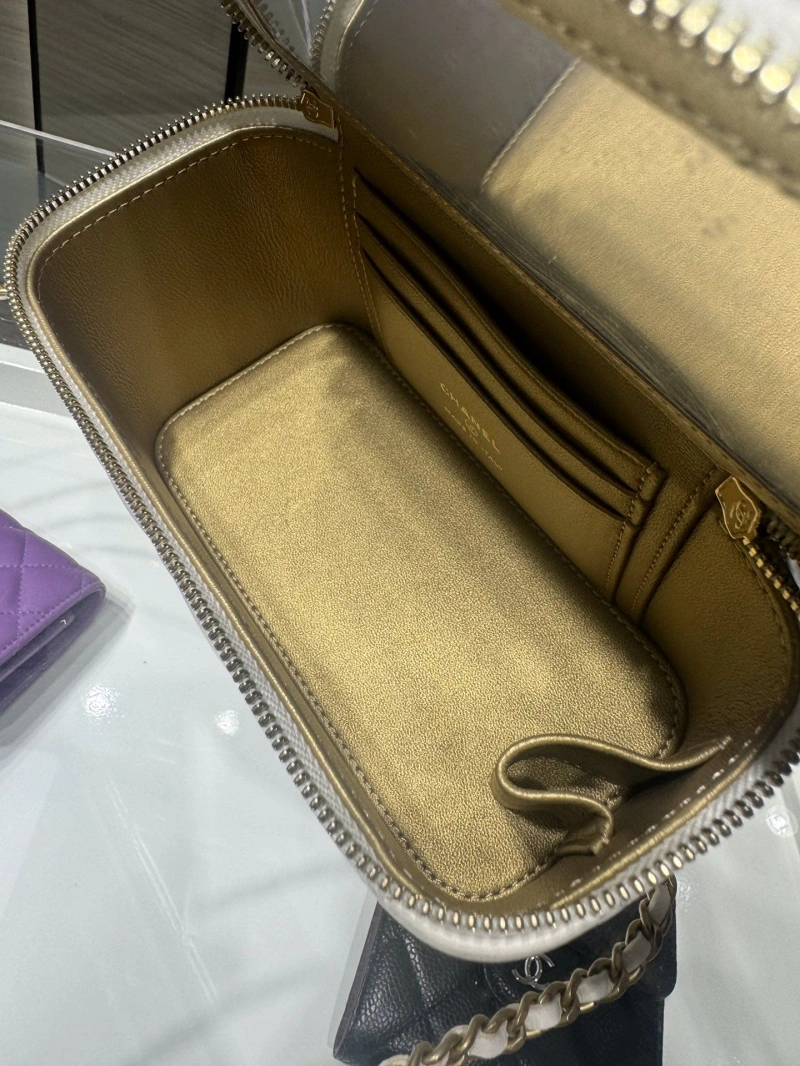 Chanel Cosmetic Bags 4017-0706