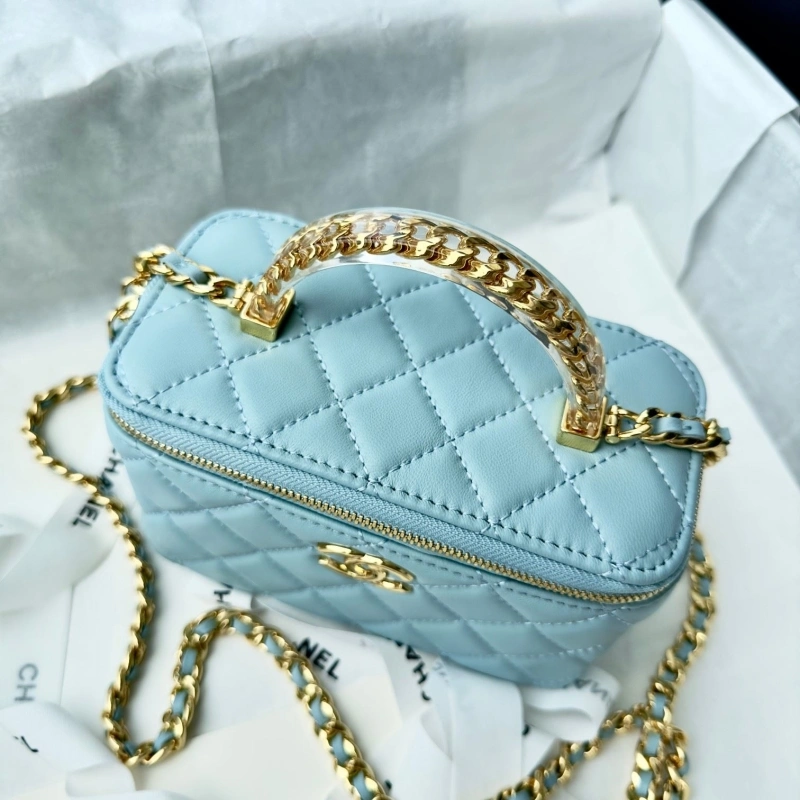 Chanel Cosmetic Bags 4017-0761