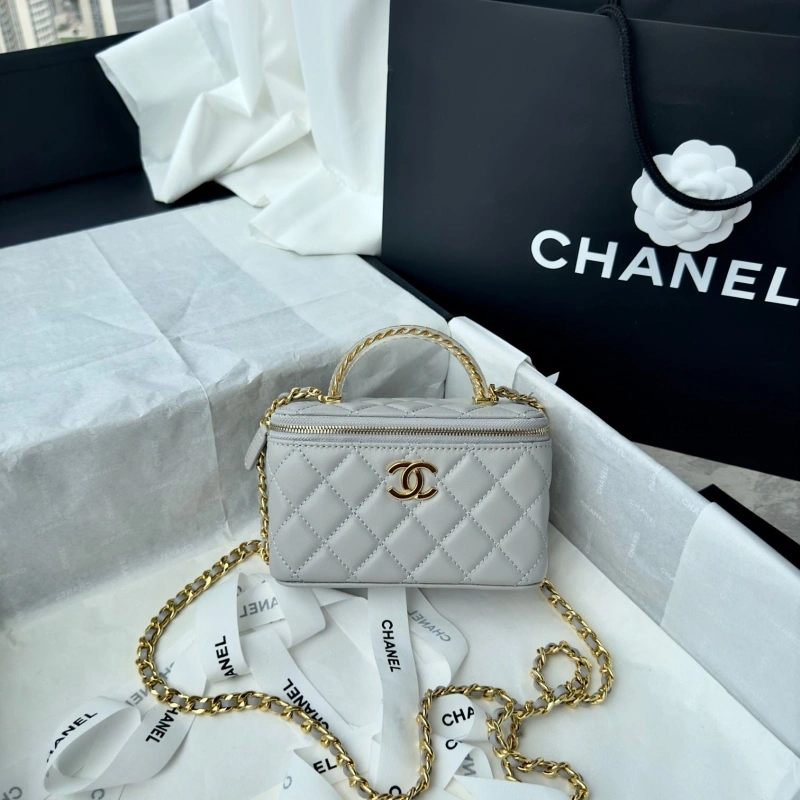 Chanel Cosmetic Bags 4017-0762