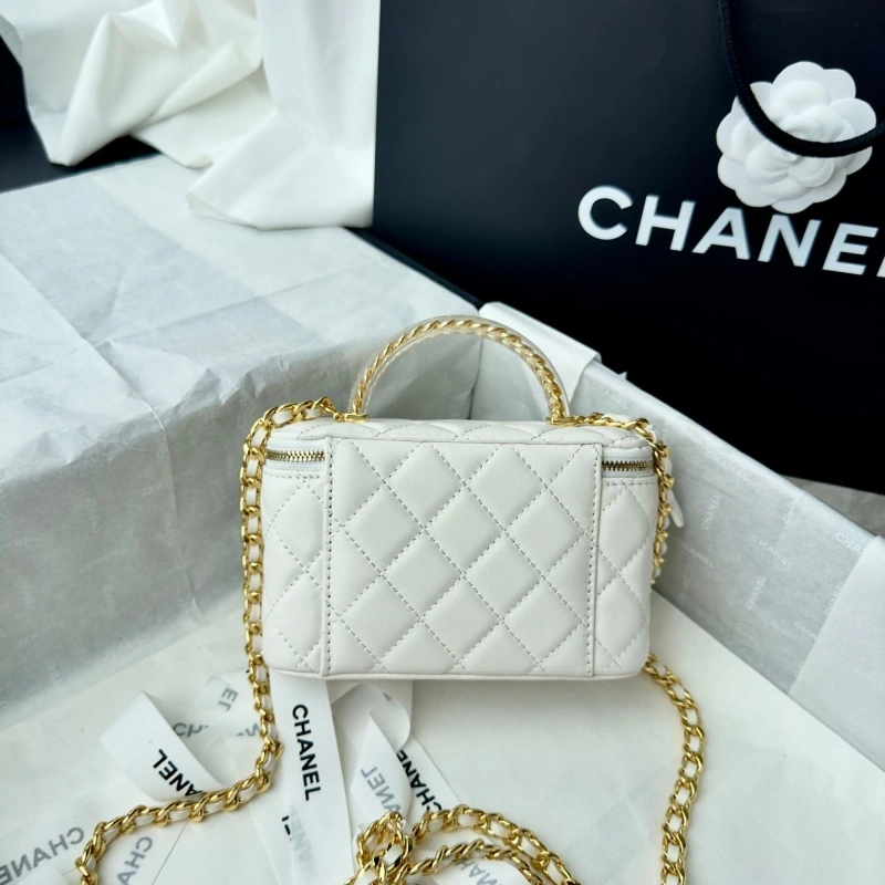 Chanel Cosmetic Bags 4017-0765