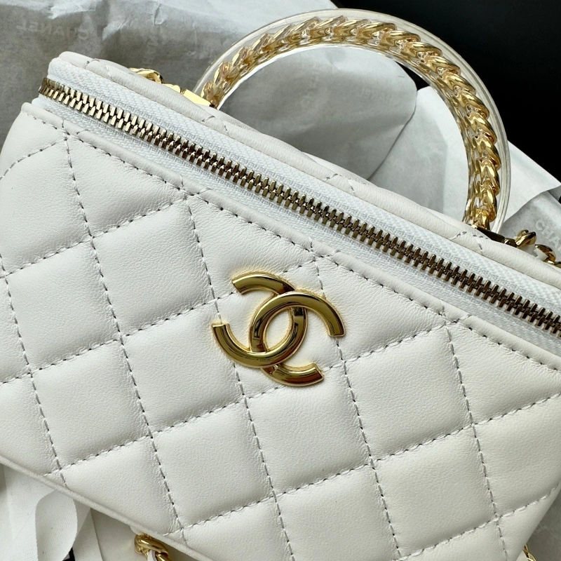 Chanel Cosmetic Bags 4017-0765