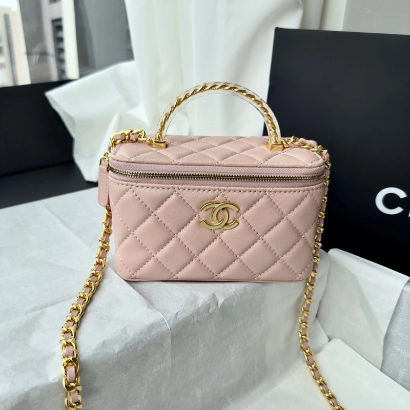 Chanel Cosmetic Bags 4017-0766