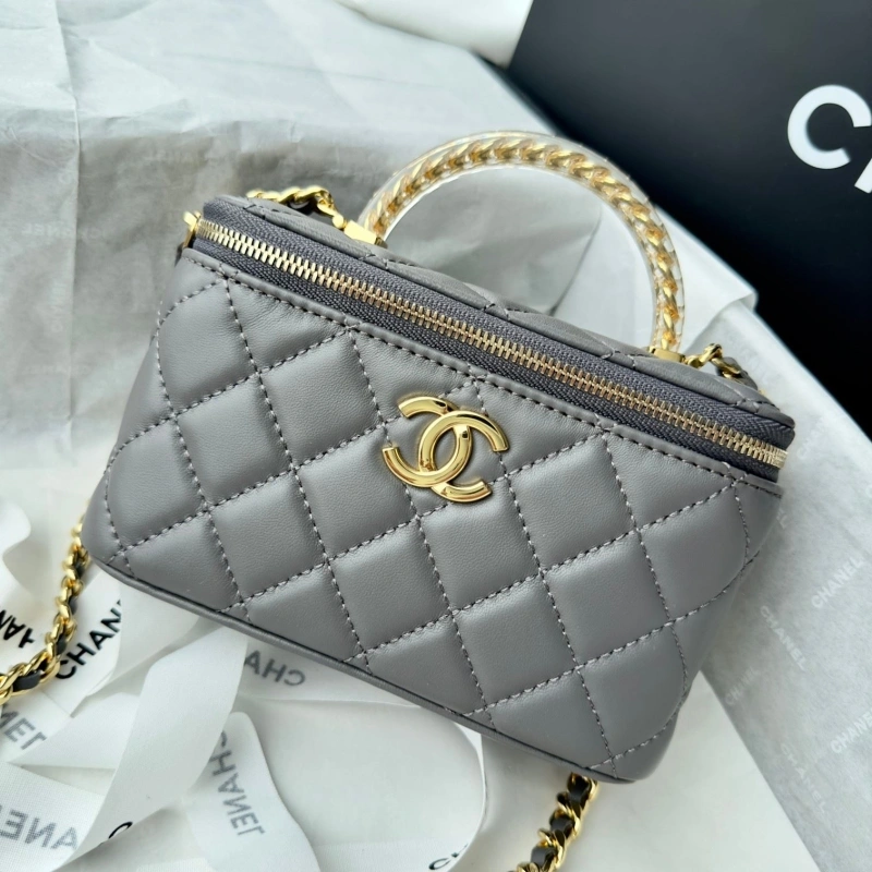 Chanel Cosmetic Bags 4017-0766