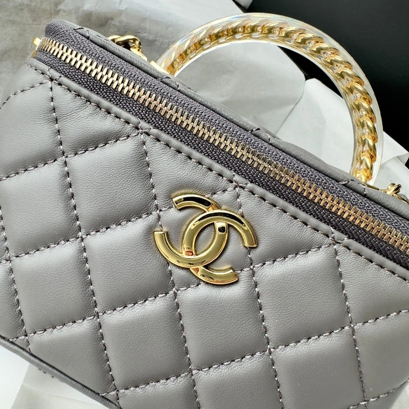 Chanel Cosmetic Bags 4017-0766