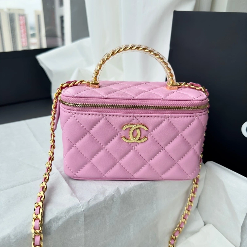 Chanel Cosmetic Bags 4017-0767