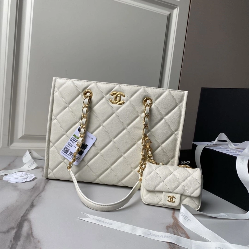 Chanel Shopping Bags 4017-0800