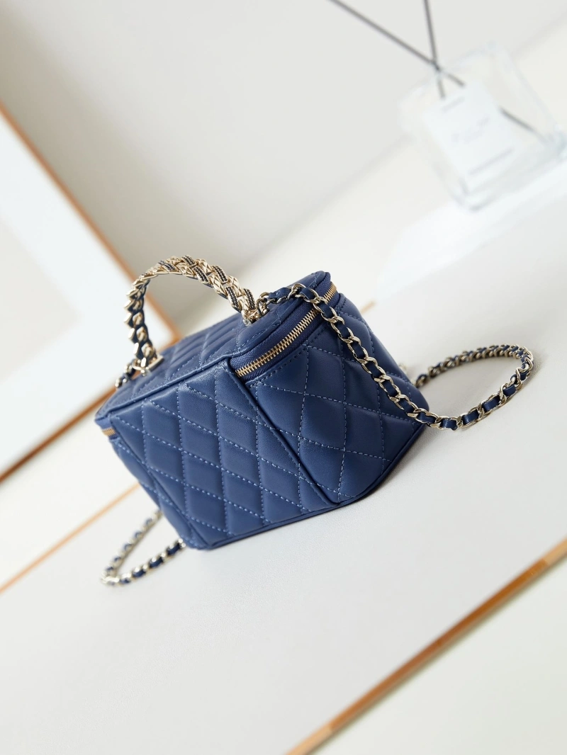 Chanel Cosmetic Bags 4017-0811