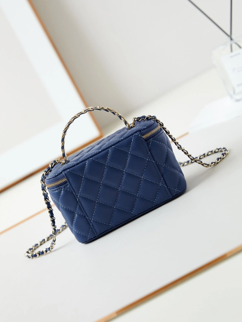 Chanel Cosmetic Bags 4017-0811