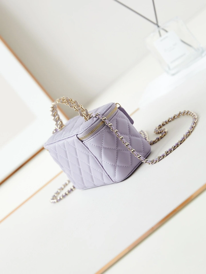 Chanel Cosmetic Bags 4017-0812