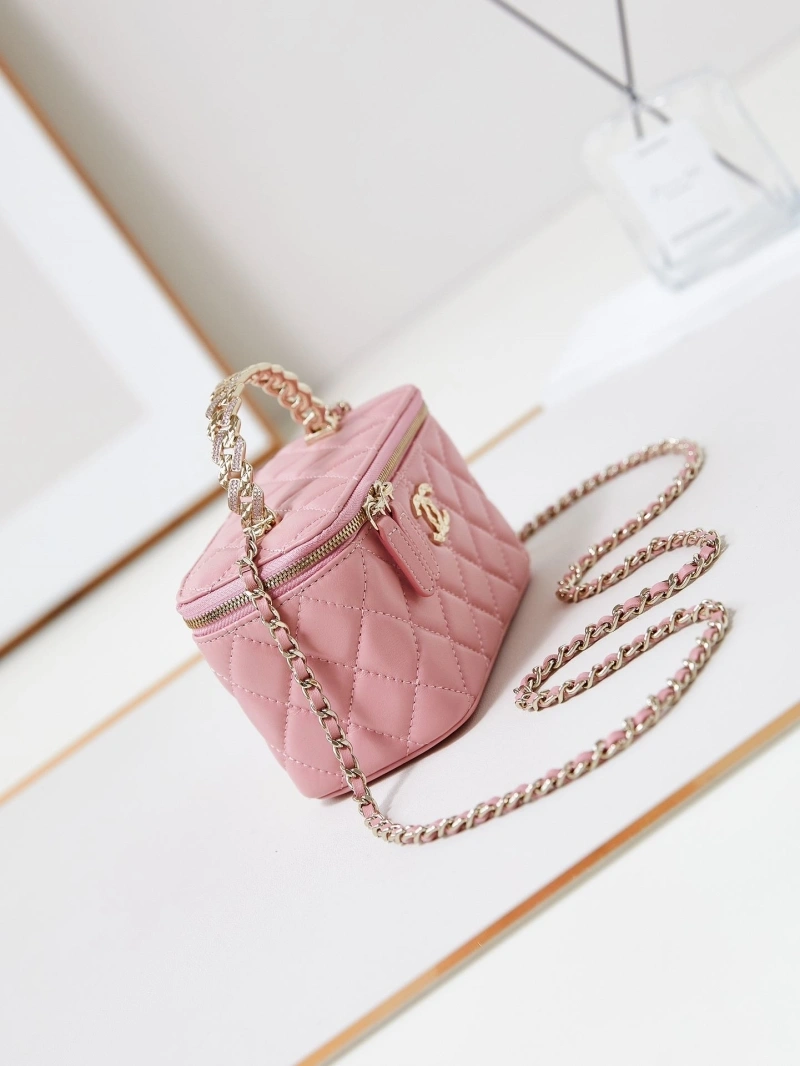 Chanel Cosmetic Bags 4017-0815