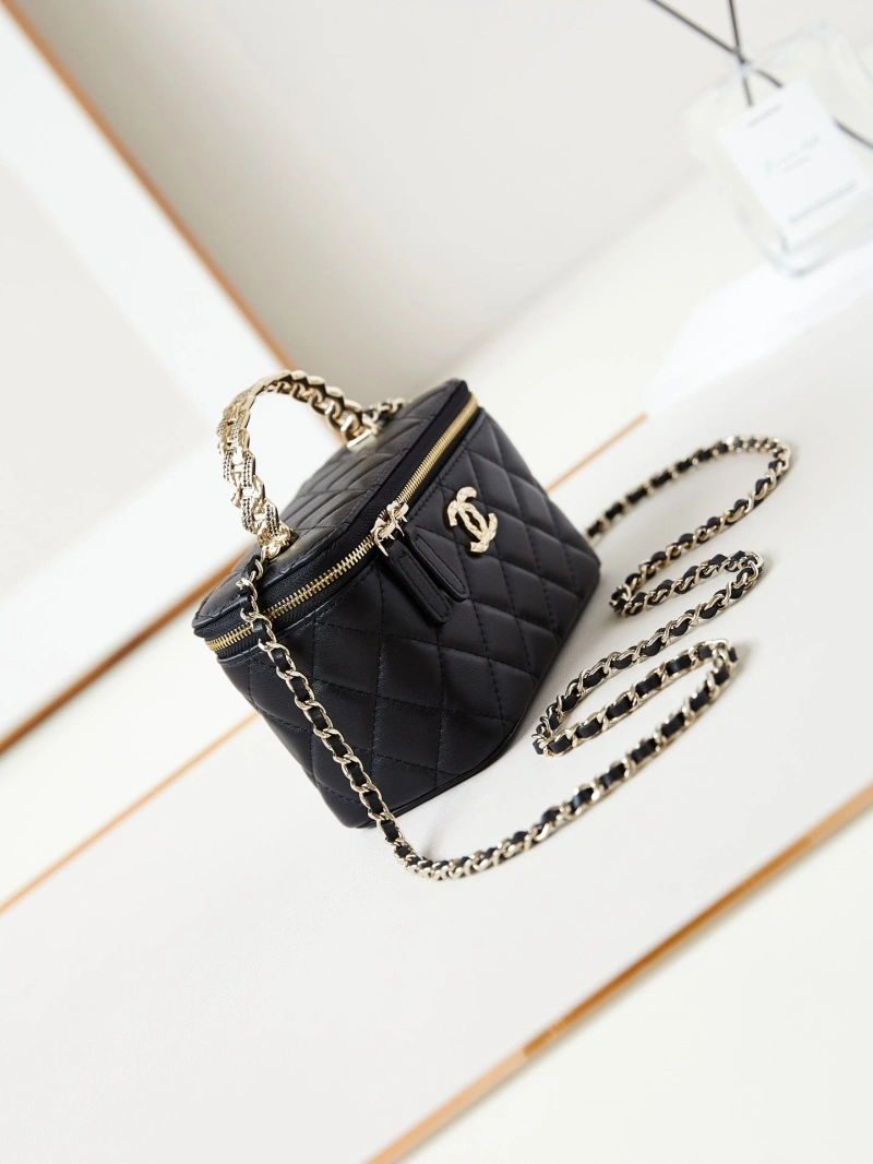 Chanel Cosmetic Bags 4017-0817