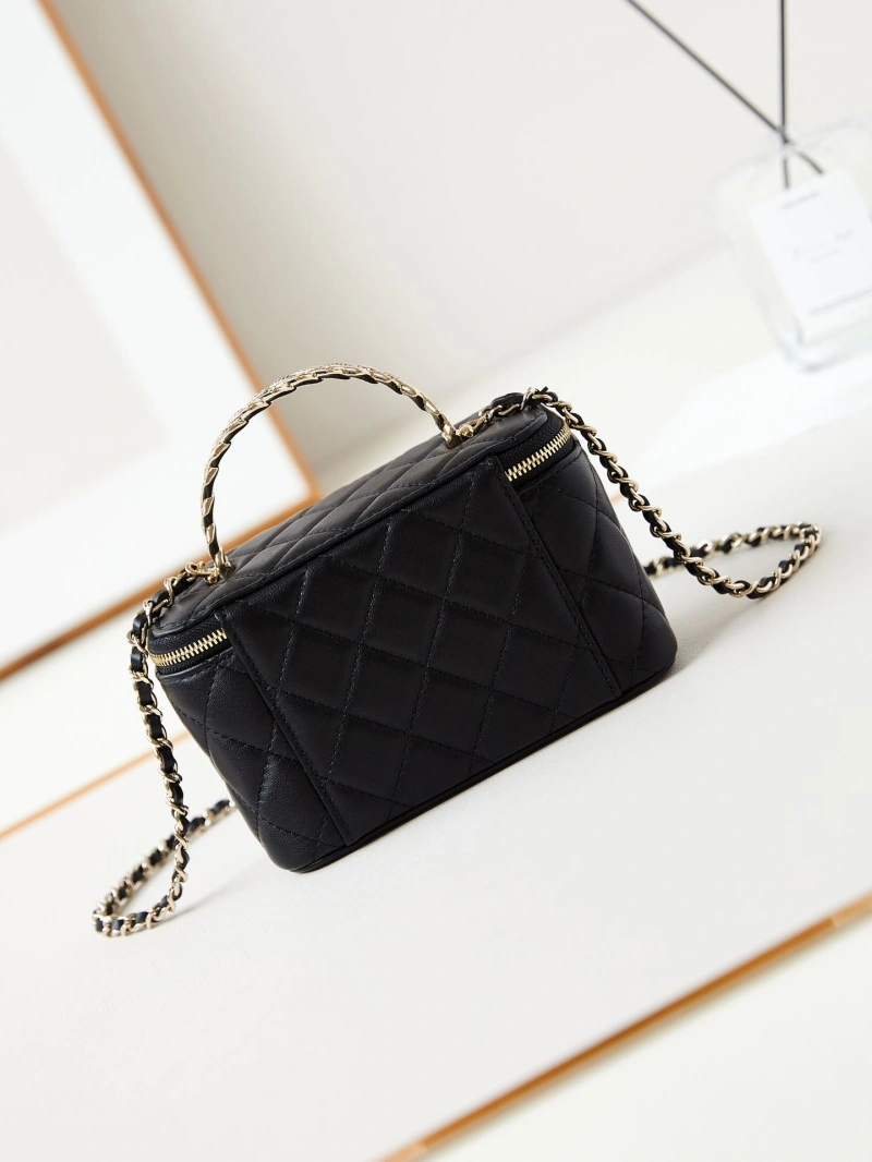 Chanel Cosmetic Bags 4017-0817