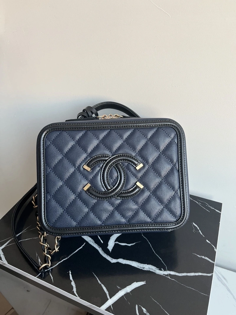 Chanel Cosmetic Bags 4017-0821