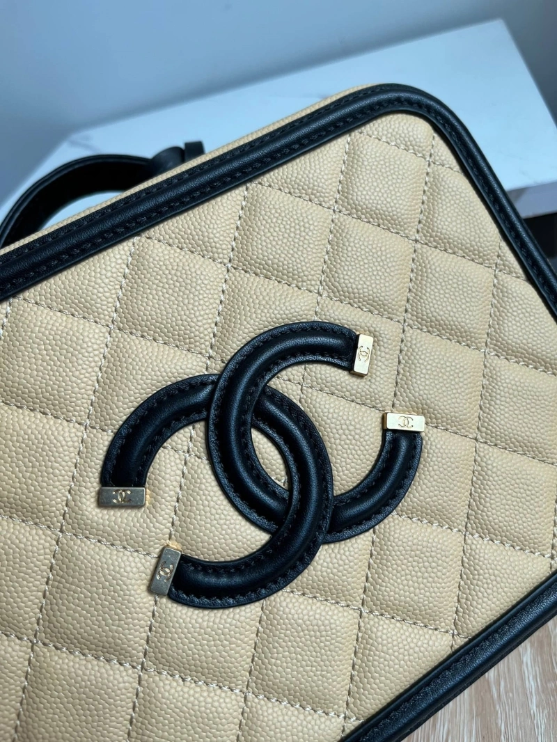 Chanel Cosmetic Bags 4017-0823